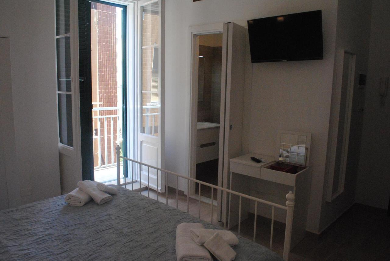 Mareluna Rooms Маргерита-ди-Савойя Экстерьер фото